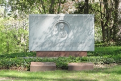 photo of a Family & Estate Monument in Cleveland Ohio