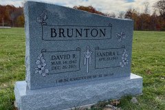 Upright Monuments Gravestones Memorials Makers in Cleveland, Ohio