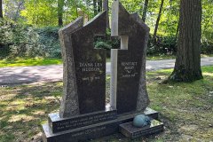 Upright Monuments Gravestones Memorials Makers in Cleveland, Ohio