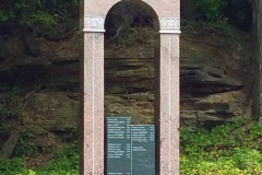 Upright Monuments Gravestones Memorials Makers in Cleveland, Ohio