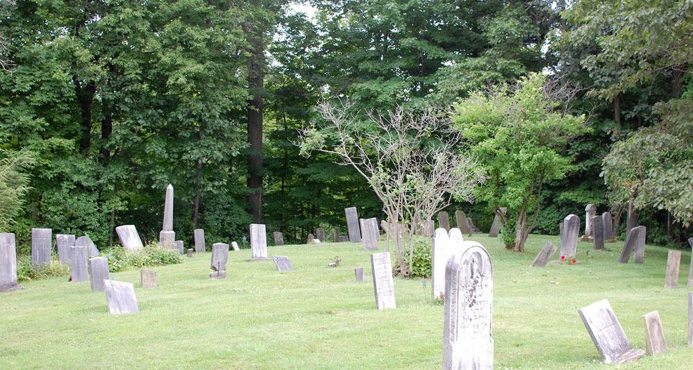 photo of graves and headstones at Fowlers Mill Cemetery in Chardon, Ohio