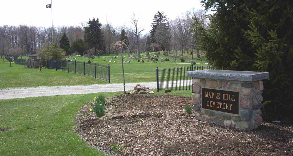 photo of entrance at Maple Hill Cemetery-Munson Township Ohio