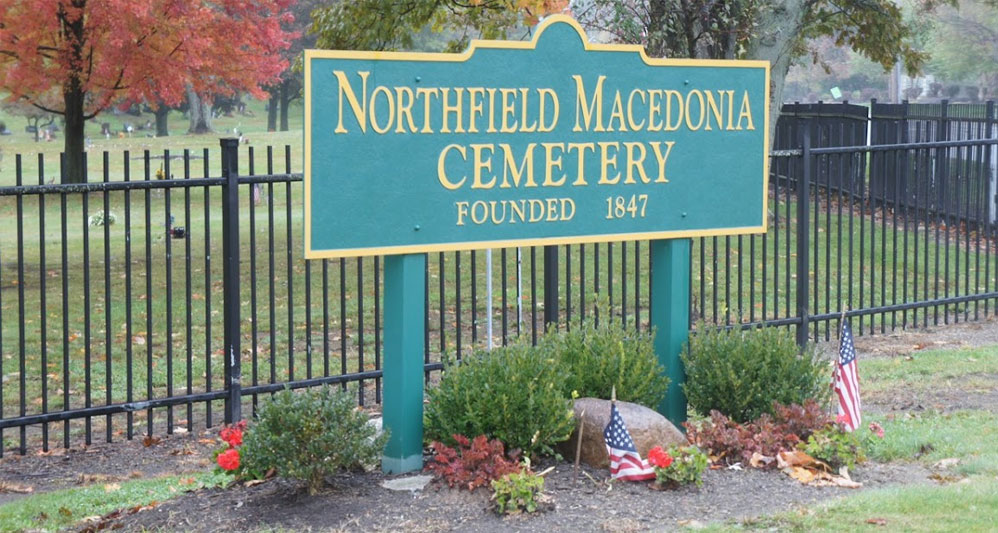 photo of the entrance sign to Northfield Macedonia Cemetery in Ohio