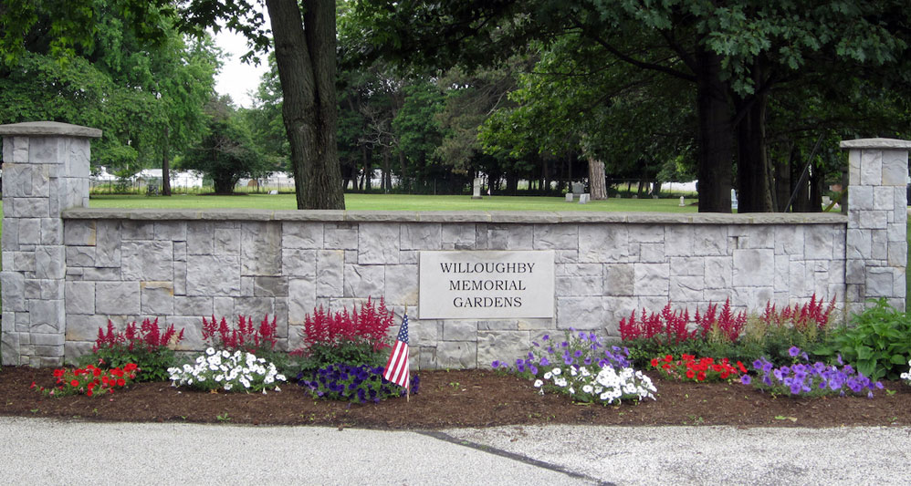 photo of entrance to Willoughby Ohio Cemetery